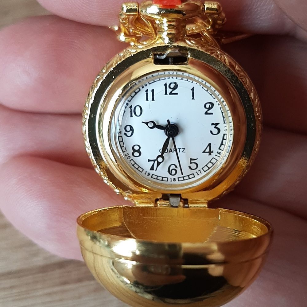 Golden Snitch Pendant Necklace - Picture 3 of 6